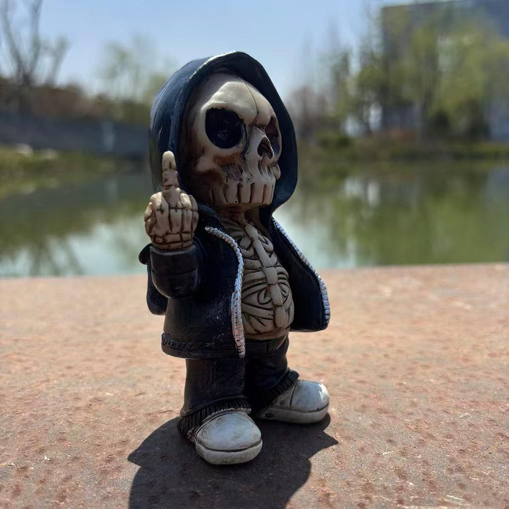 Halloween Middle finger skull figurine